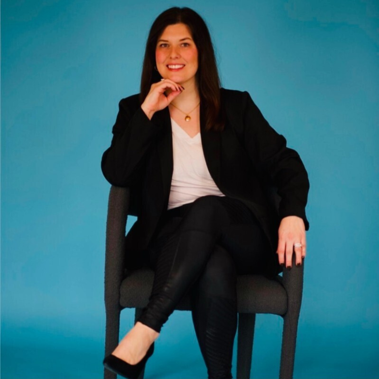 Headshot of Toni Dandrea