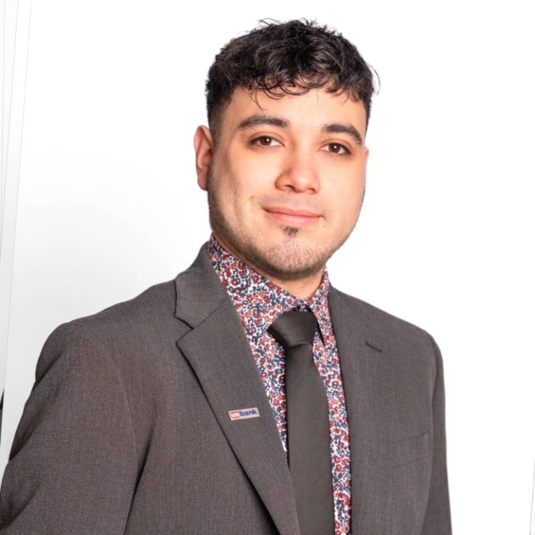 Headshot of Cesar Osvaldo Mendez Portillo