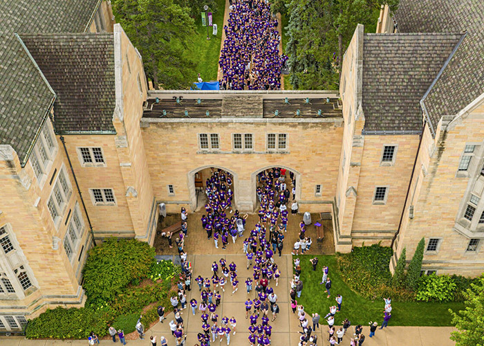 Largest First-Year Class in St. Thomas History Marches Through the Arches