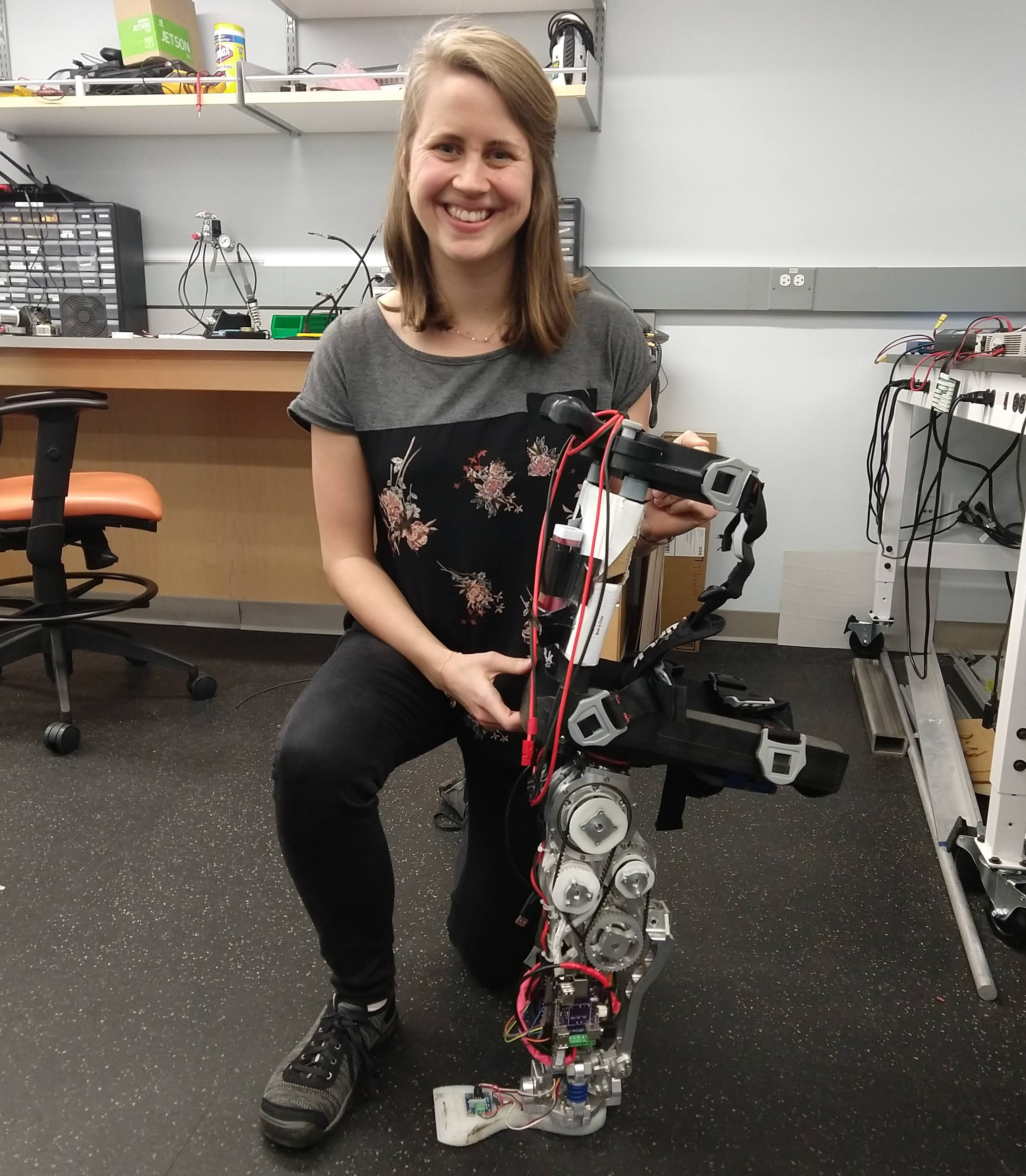 alumna Rachel Gehlhar with prosthetic leg